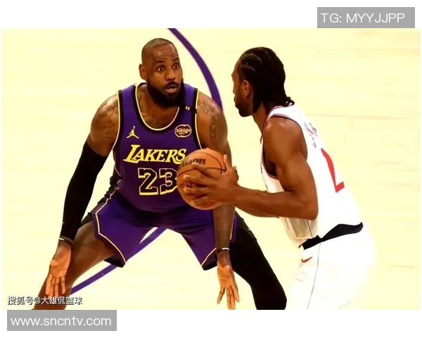 湖人对决快船精彩直播篮球赛事全程回顾与分析